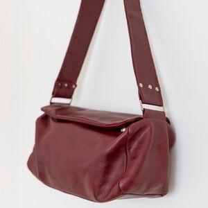 Minimalist Burgundy Leather Shoulder Bag Made it Italy